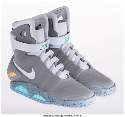 nike max hentagetech future umhängetausche|Nike MAG 'Back to the Future' Shoes .